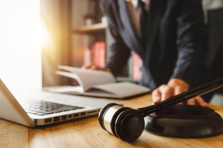 Quelles sont les étapes pour choisir un bon avocat ? Saint-Étienne